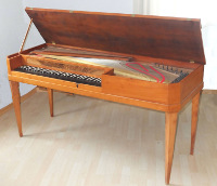 Klein-piano.200